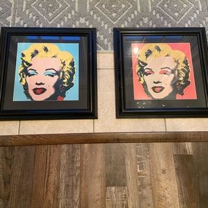 Two Marilyn Monroe Framed Prints size.  X.    ❤️